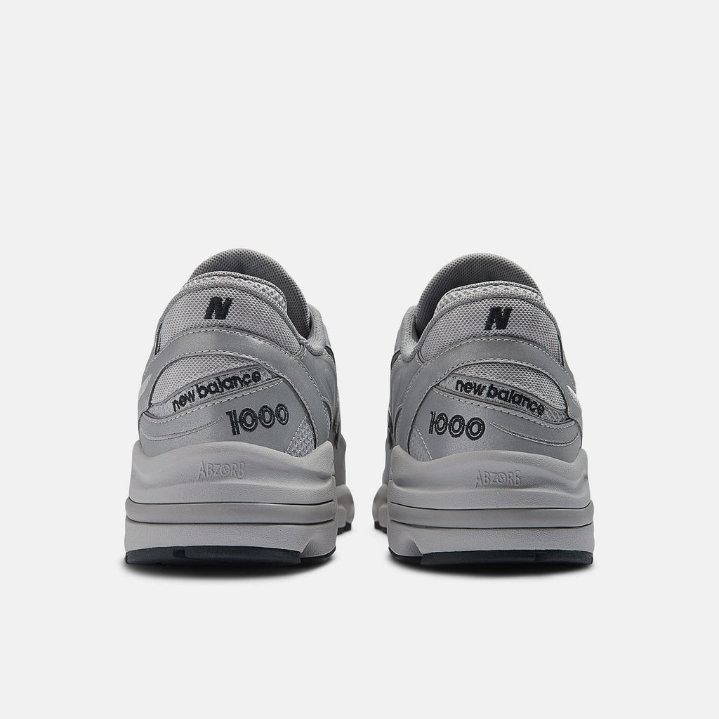 NEW BALANCE 1000 - GREY