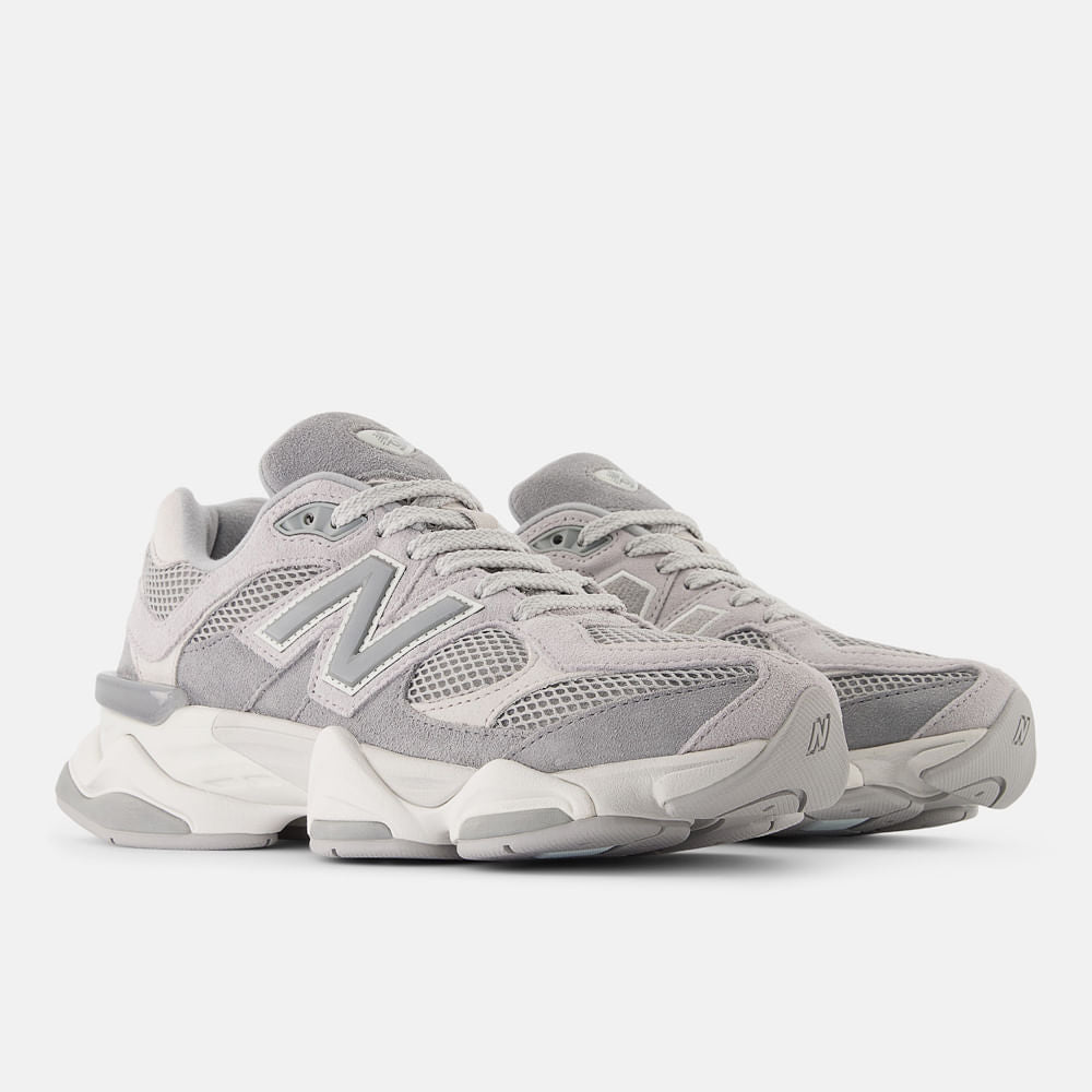 NEW BALANCE 9060 - GRAY/LIGTH GRAY