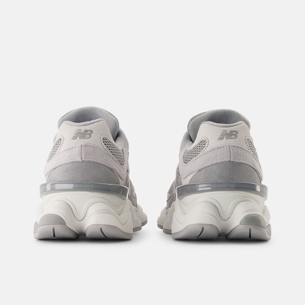 NEW BALANCE 9060 - GRAY/LIGTH GRAY
