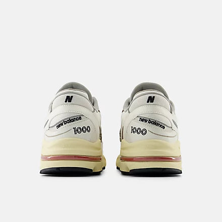 NEW BALANCE 1000 - SEA SALT WITH ASTRO DUST