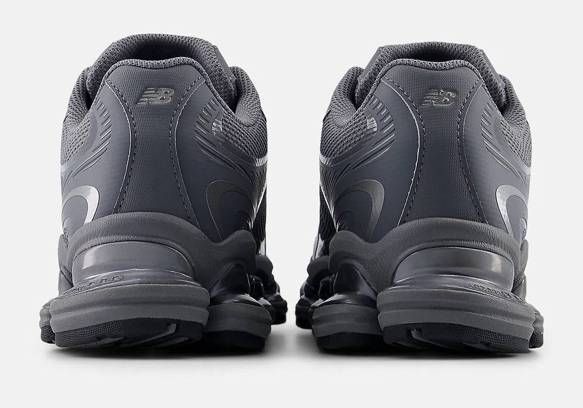 New Balance 2000 Abzorb - All Black