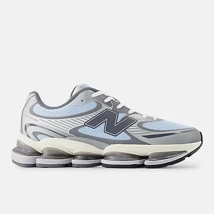 NEW BALANCE 2000 - LIGHT CHROME BLUE WITH SILVER METALIC AND CASTLEROCK