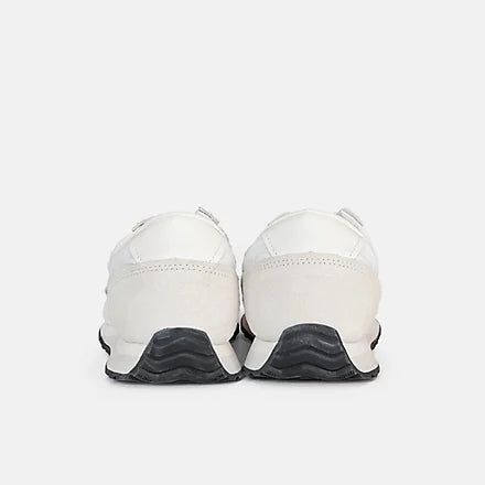 NEW BALANCE 471 - ANGORA WITH SEA SALT AND TIMBERWOLF