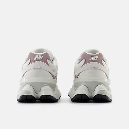 NEW BALANCE 9060 - GREY MATTER WITH ICE WINE