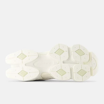 NEW BALANCE 9060 - ANGORA WITH SEA SALT
