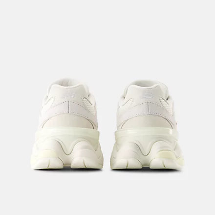 NEW BALANCE 9060 - ANGORA WITH SEA SALT
